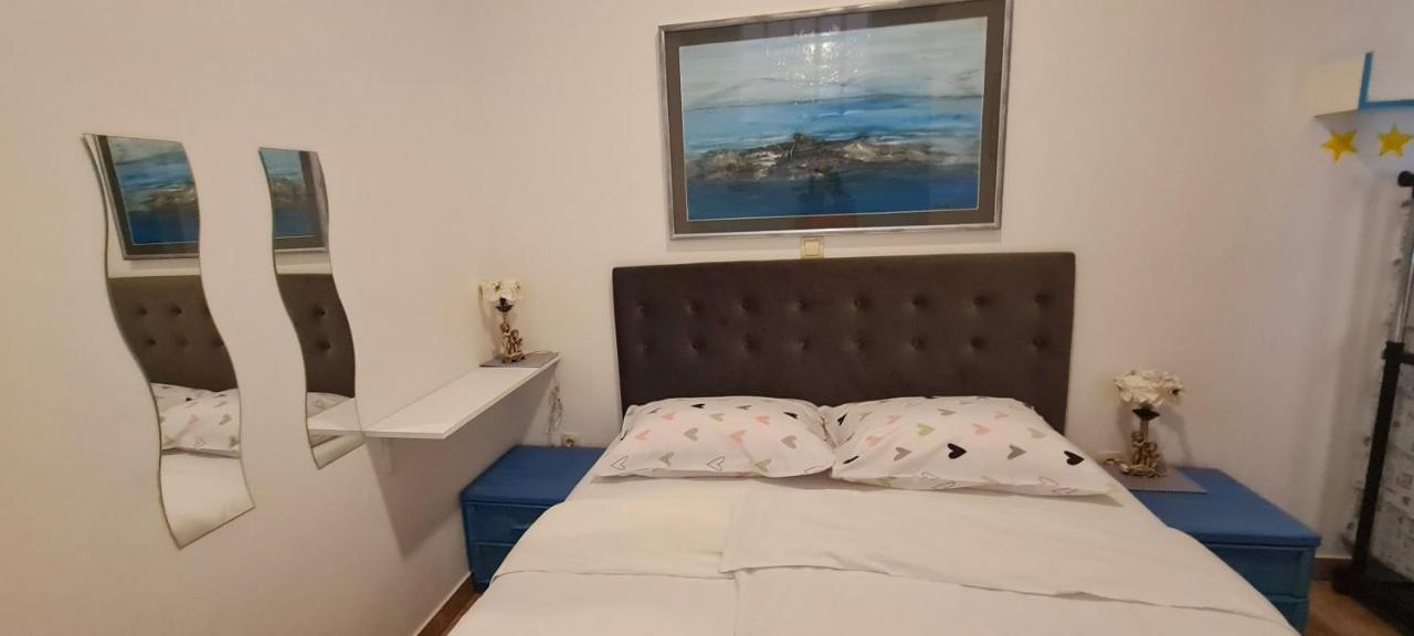 Apartments Villa Krasa ลอฟราน ภายนอก รูปภาพ