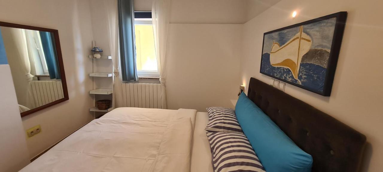 Apartments Villa Krasa ลอฟราน ภายนอก รูปภาพ